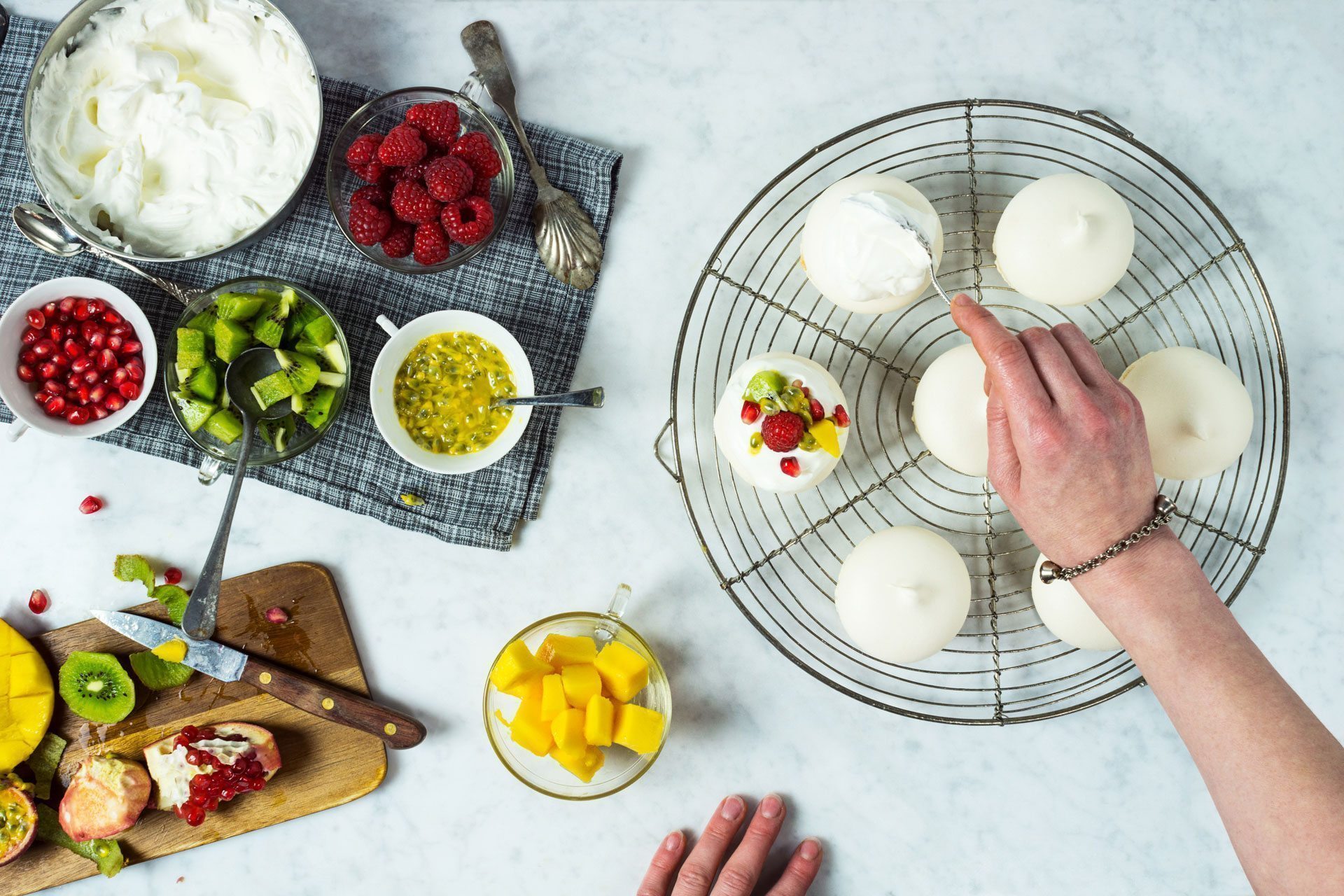 summer pavlova recipe