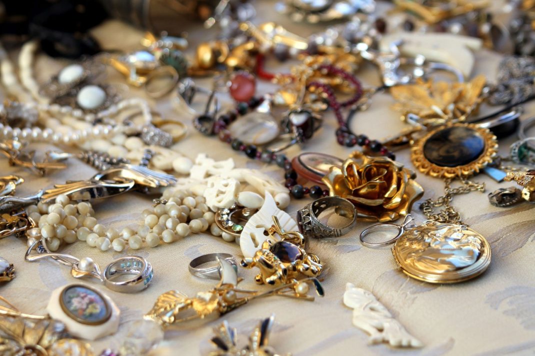 How to make your own vintage jewellery