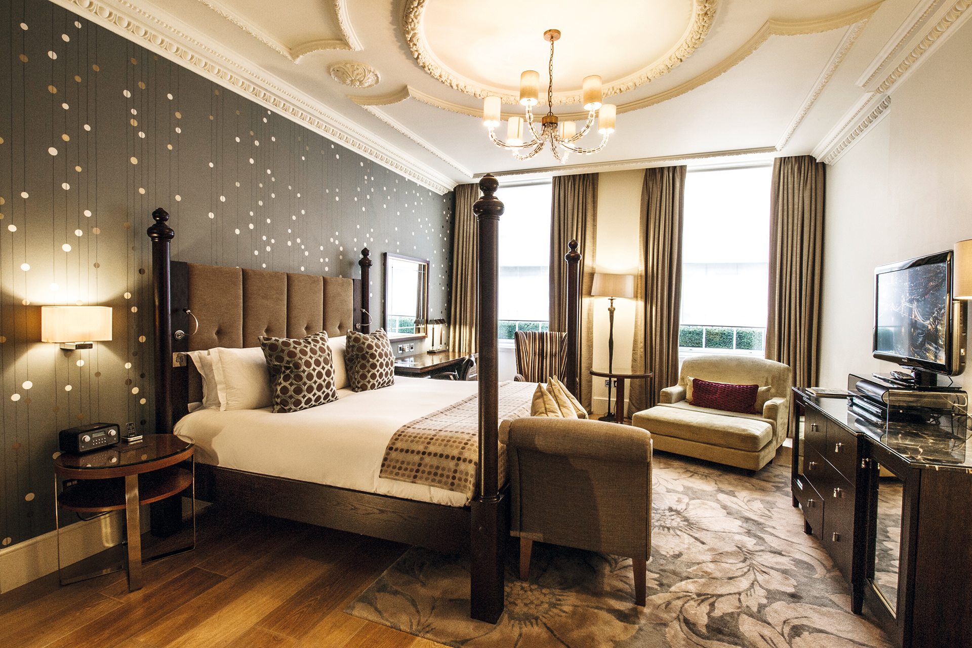 The Arch London Review