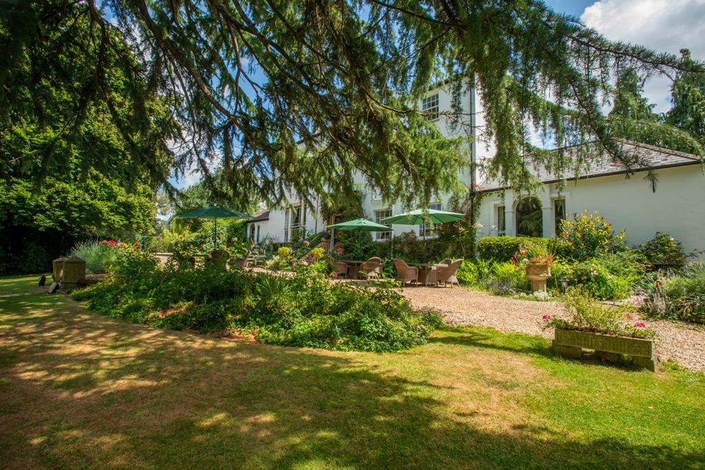 Little Barwick House