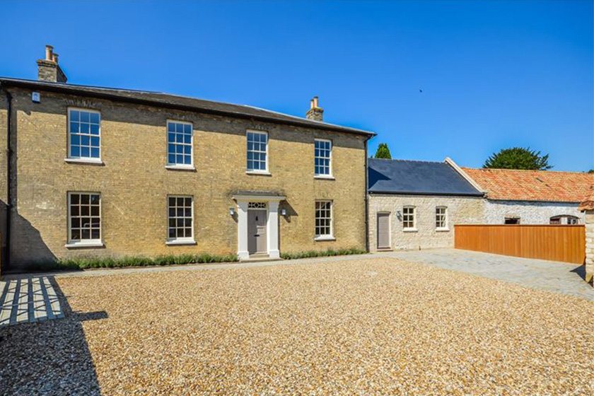 Crowlands Farmhouse Cambridge Property