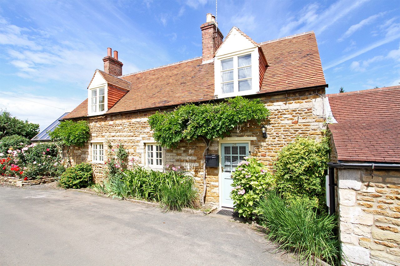 Corkscrew Cottage Grantham