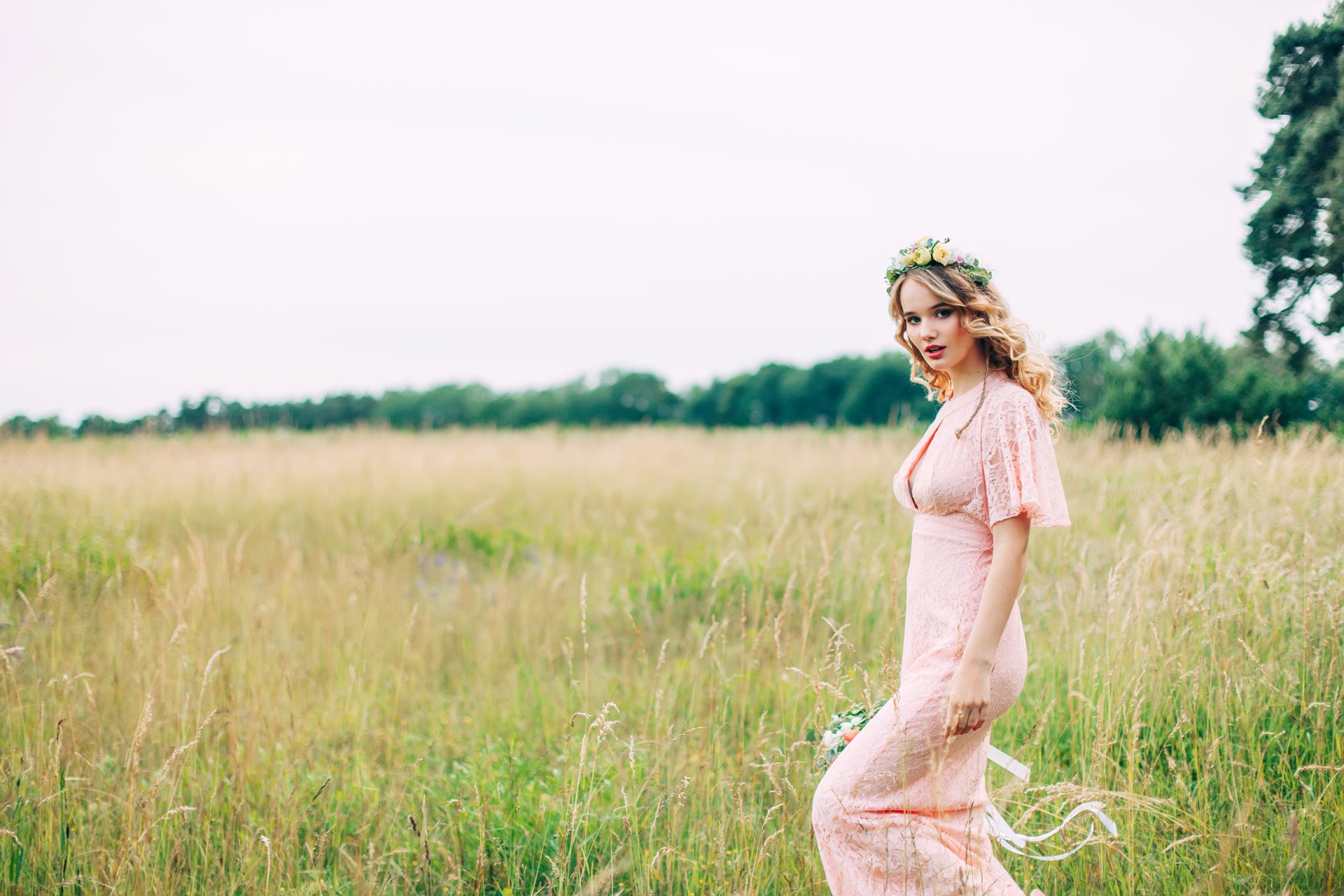 Country Wedding Outfit Ideas - Pink Dress