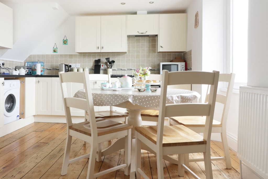 4 Coastguard Cottages, Coverack near Helston