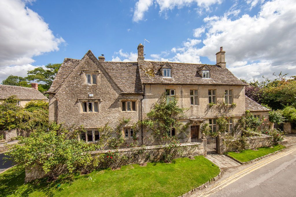 10 of the Best Family Homes Under £2m