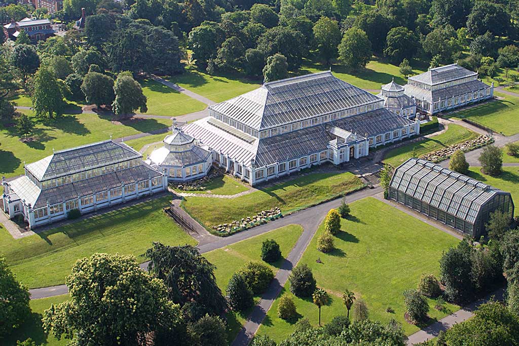  Kew Gardens' Temperate House 