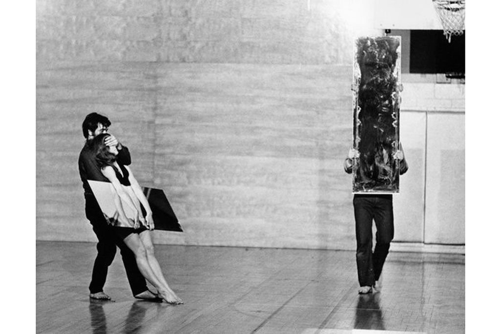 Joan Jonas Mirror pIece ii 1970 performance 14th Street Emanuel YMHA New York