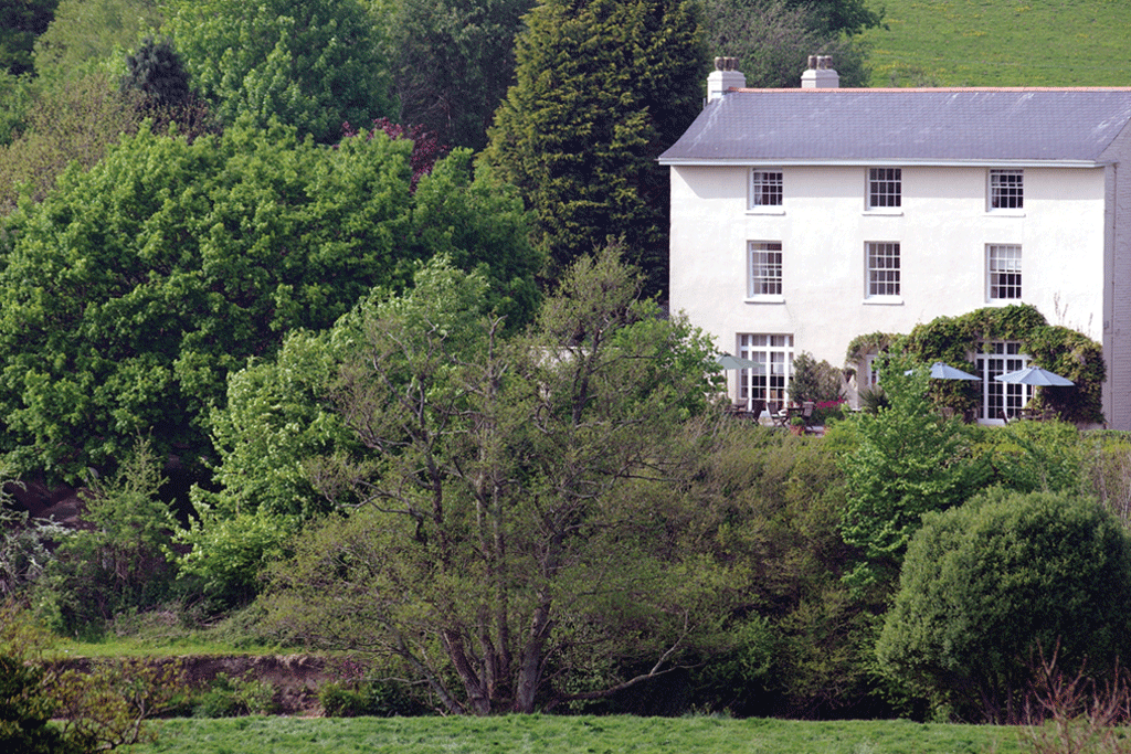 Plantation House Hotel