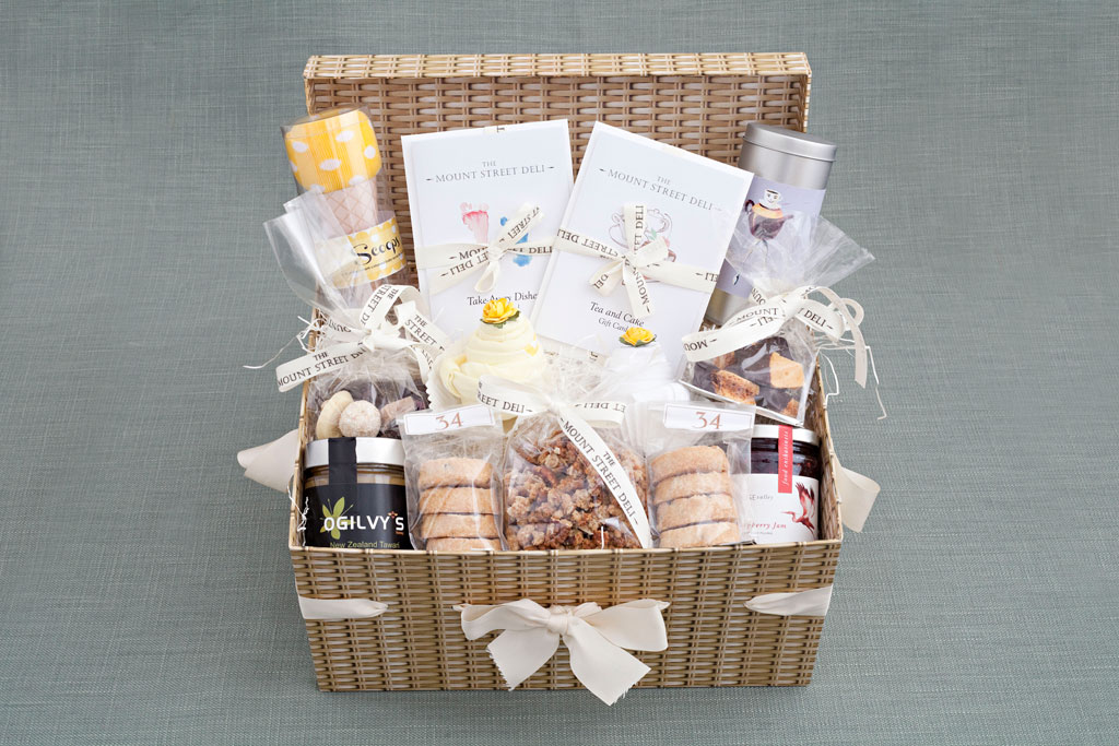 The-Mount-Street-Deli's-Royal-baby-Box-