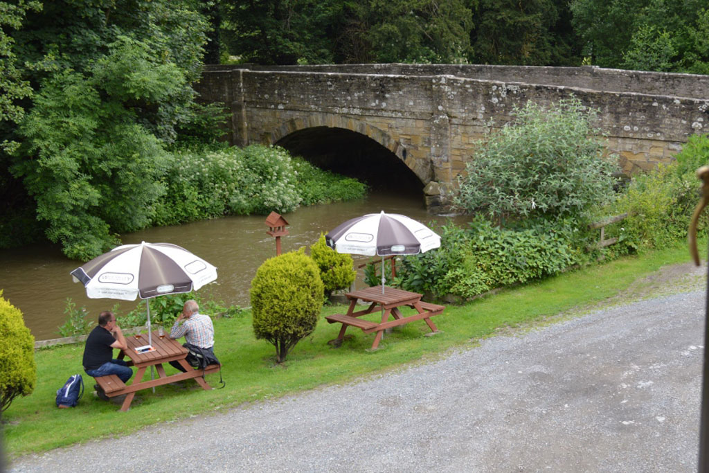 Riverside inn tables