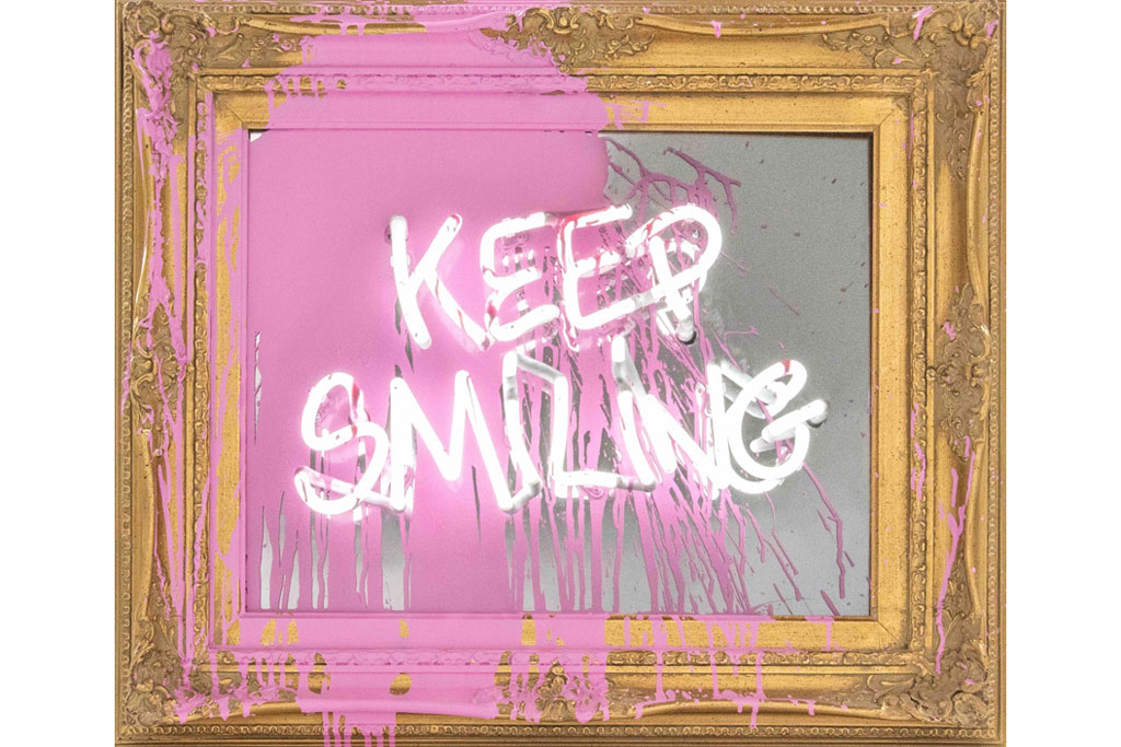 Mr Brainwash Keep Smiling (Pink Splash). Neon Lightbulb and Acrylic on Framed Mirror 2018 