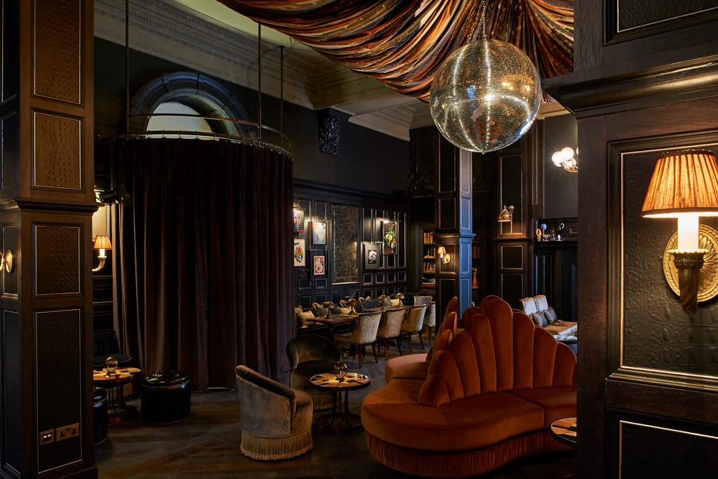 Fitz's bar