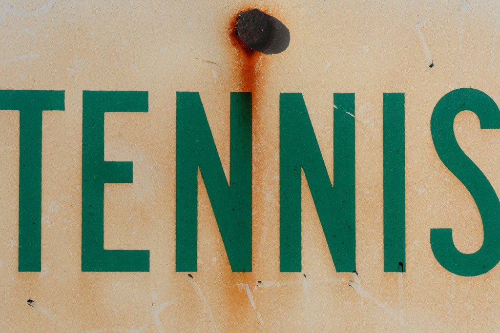 Tennis Sign, Photo by Ben Hershey on Unsplash