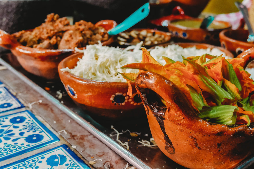 Mexican food by Roberto Carlos Roman