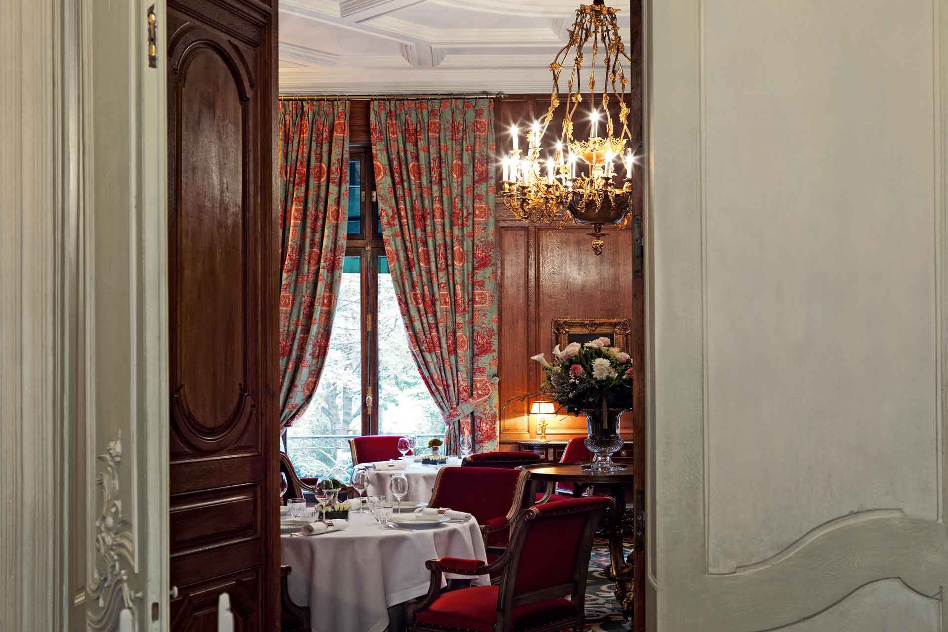 Le Clarence Restaurant, Paris