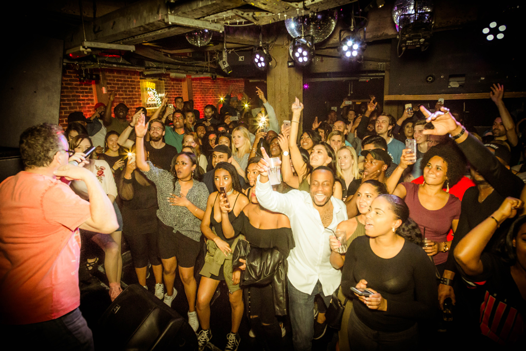 Queen of Hoxton karaoke
