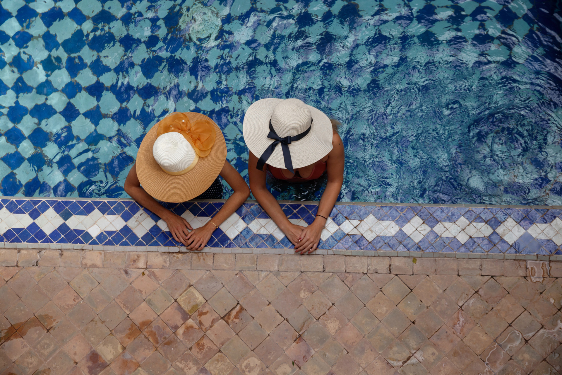 How To Wear Summer Hats: An Expert Guide