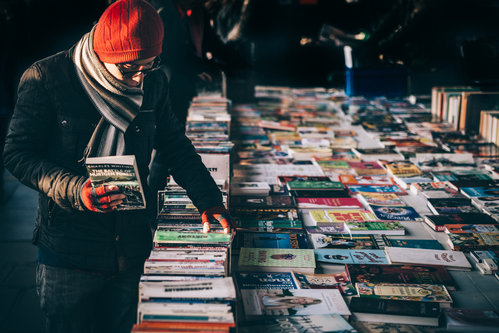 A book sale on the South Bank by Clem Onojeghuo 