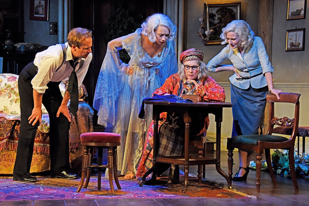 Blithe Spirit play, London