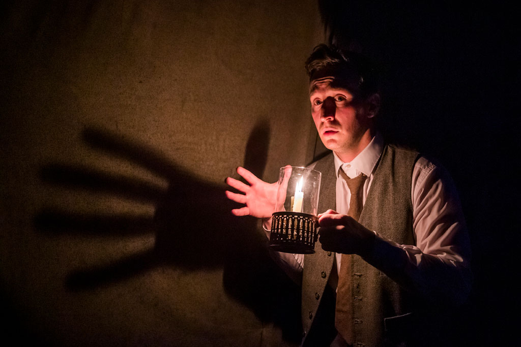 THE WOMAN IN BLACK. Max Hutchinson 'The Actor'. Photo Tristram Kenton