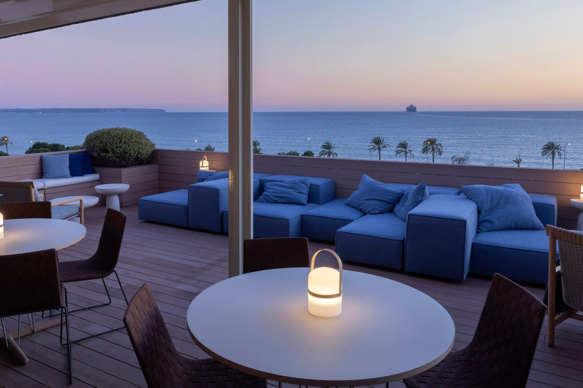 View of a Palma beach from Calatrava