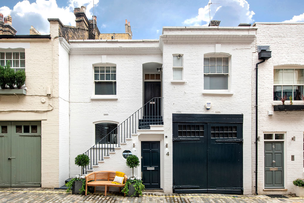 Dunstable Mews