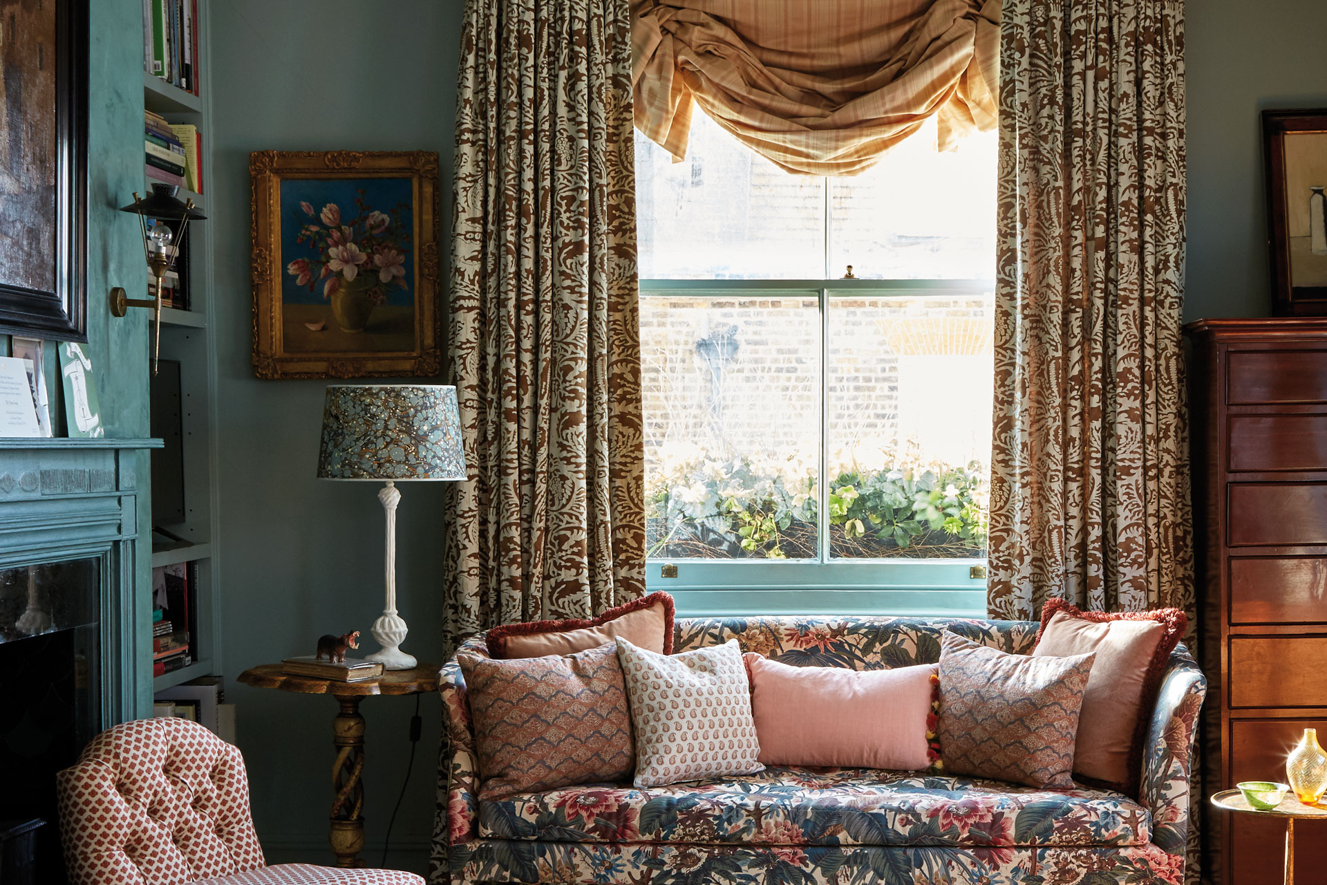 Case Study: Tara Craig's Floral Chelsea Home