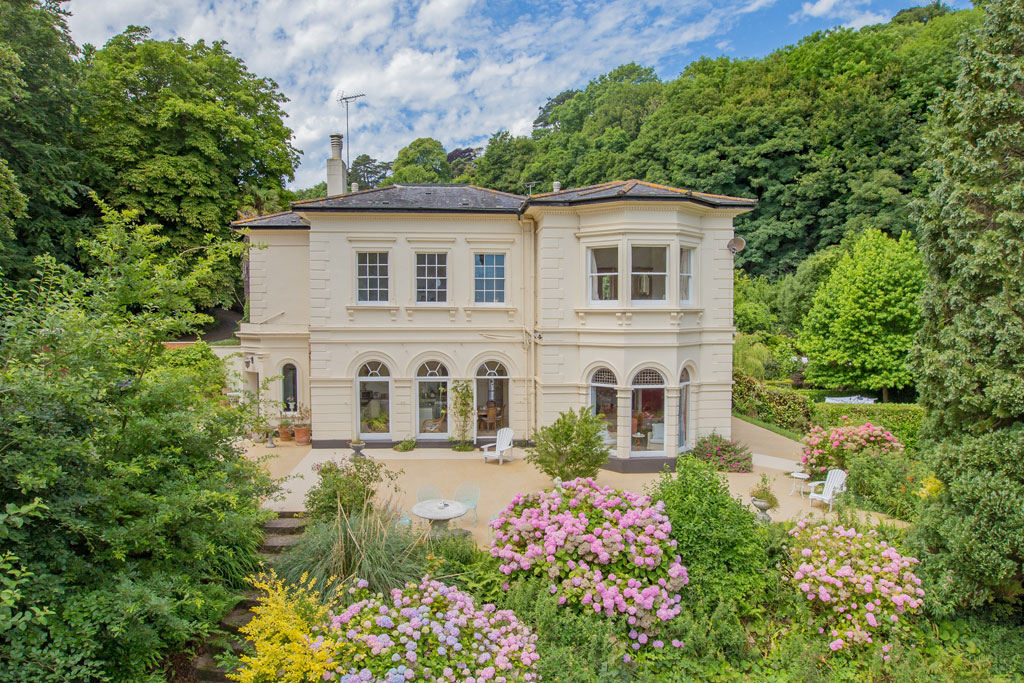 Washington House