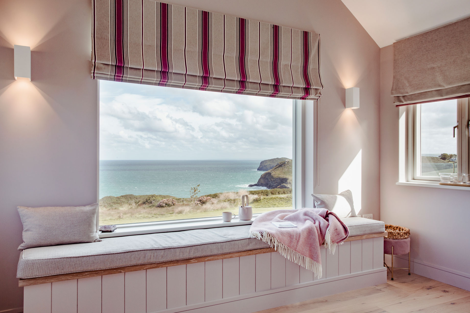Cute UK Rentals With A Sea View To Book Now