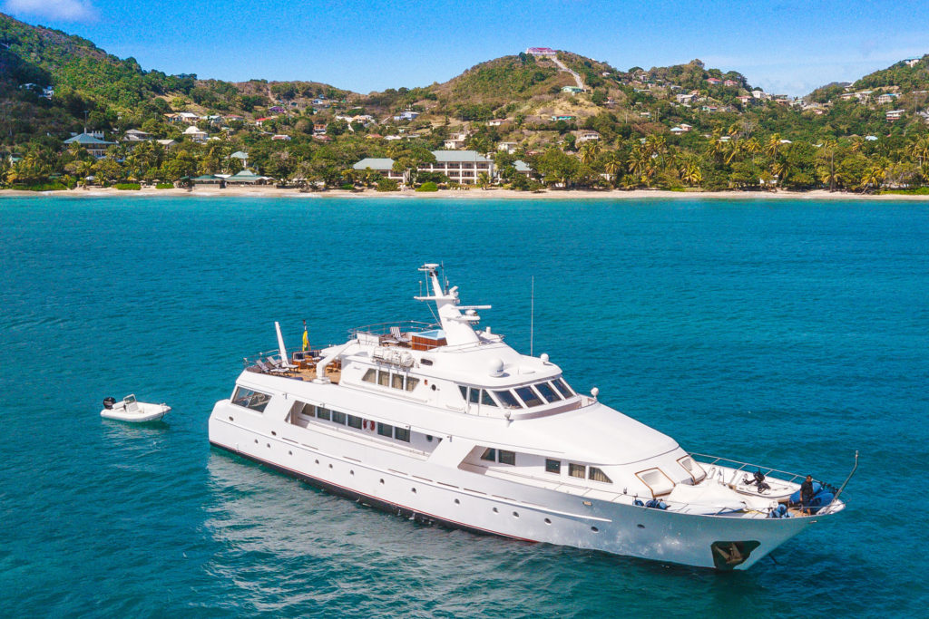 Bequia Beach Yacht Charter