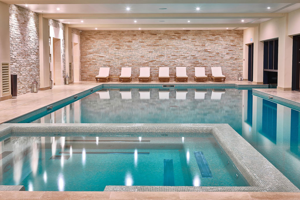 Hotel Chais Monnet pool