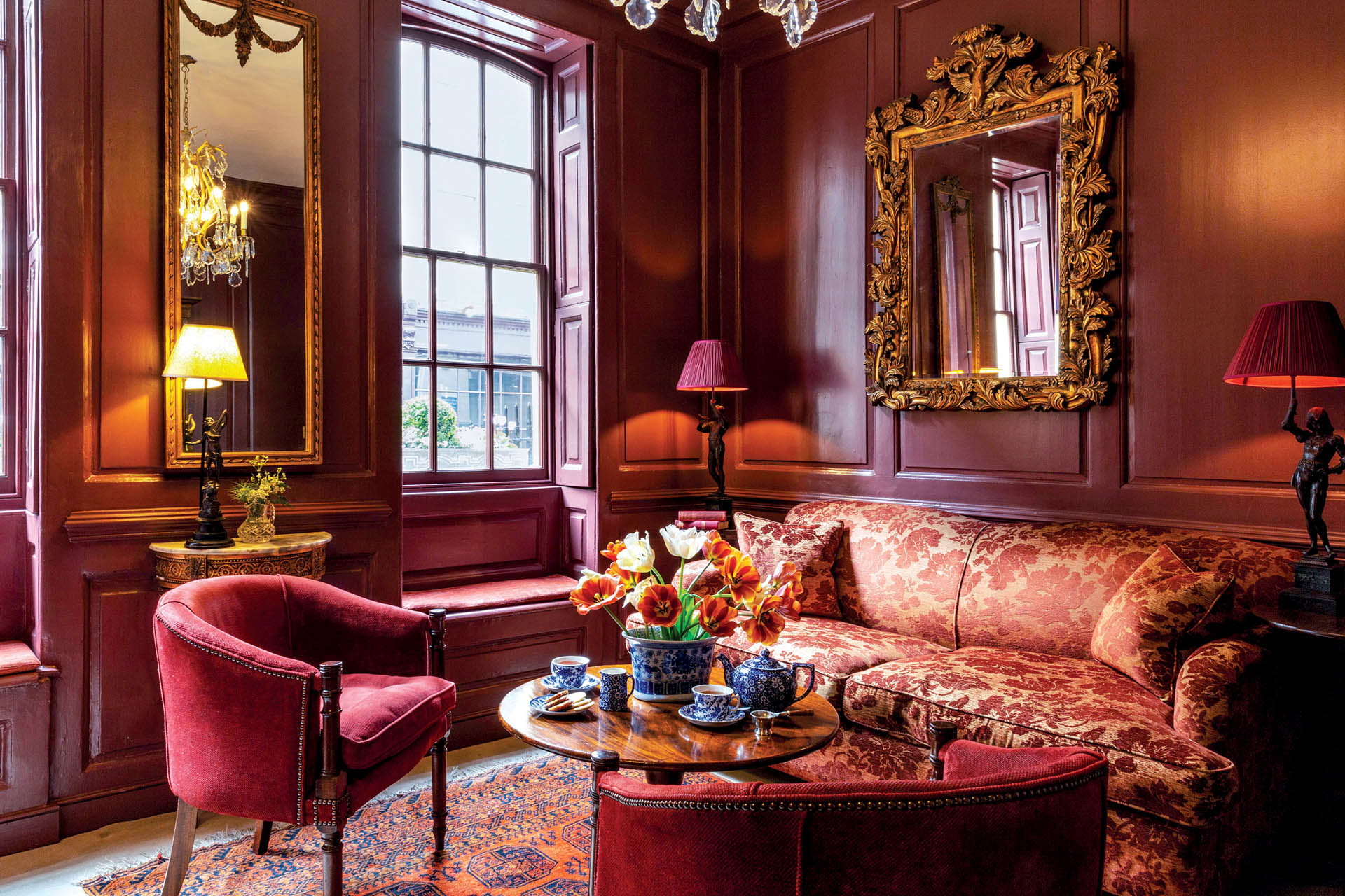 Hazlitts sitting room