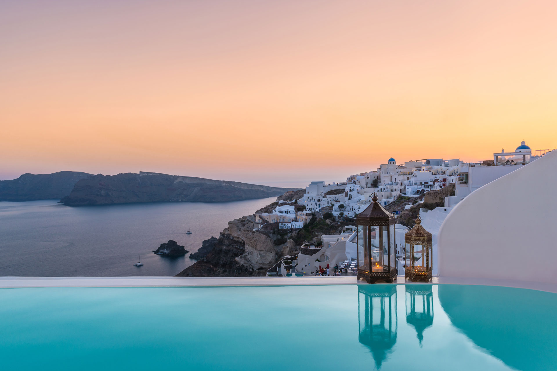 Andronis Luxury Suites, Oia, Santorini