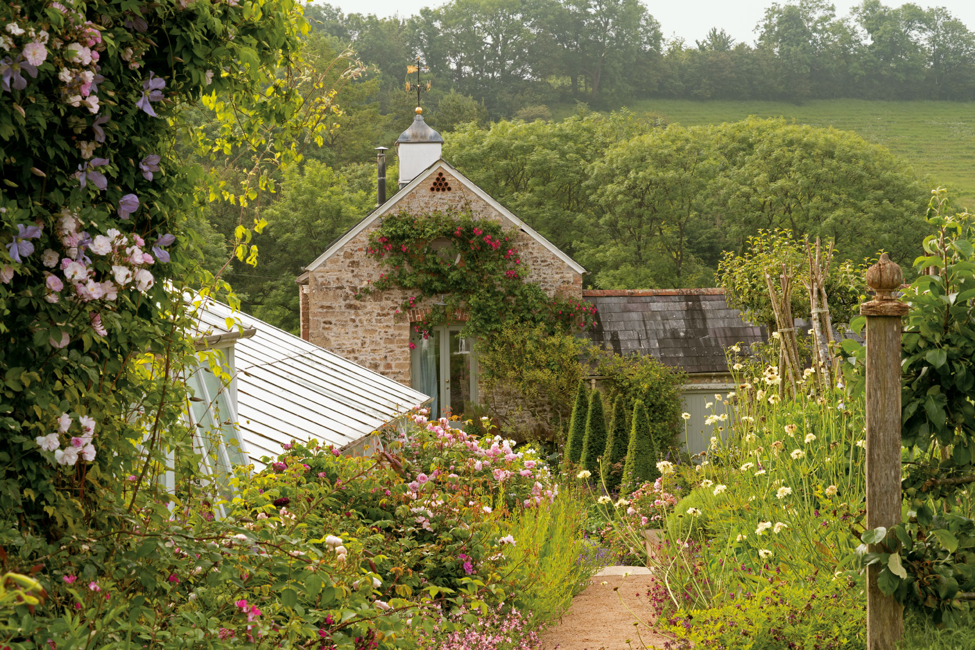 The Secret Gardens of Somerset: A Guide