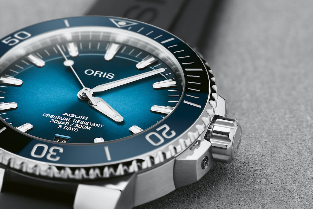 Oris Aquis Date Calibre 400 watch news