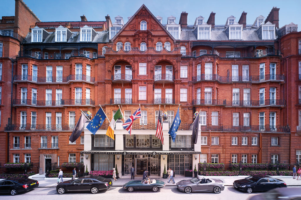 Claridge's-Exterior-with-people