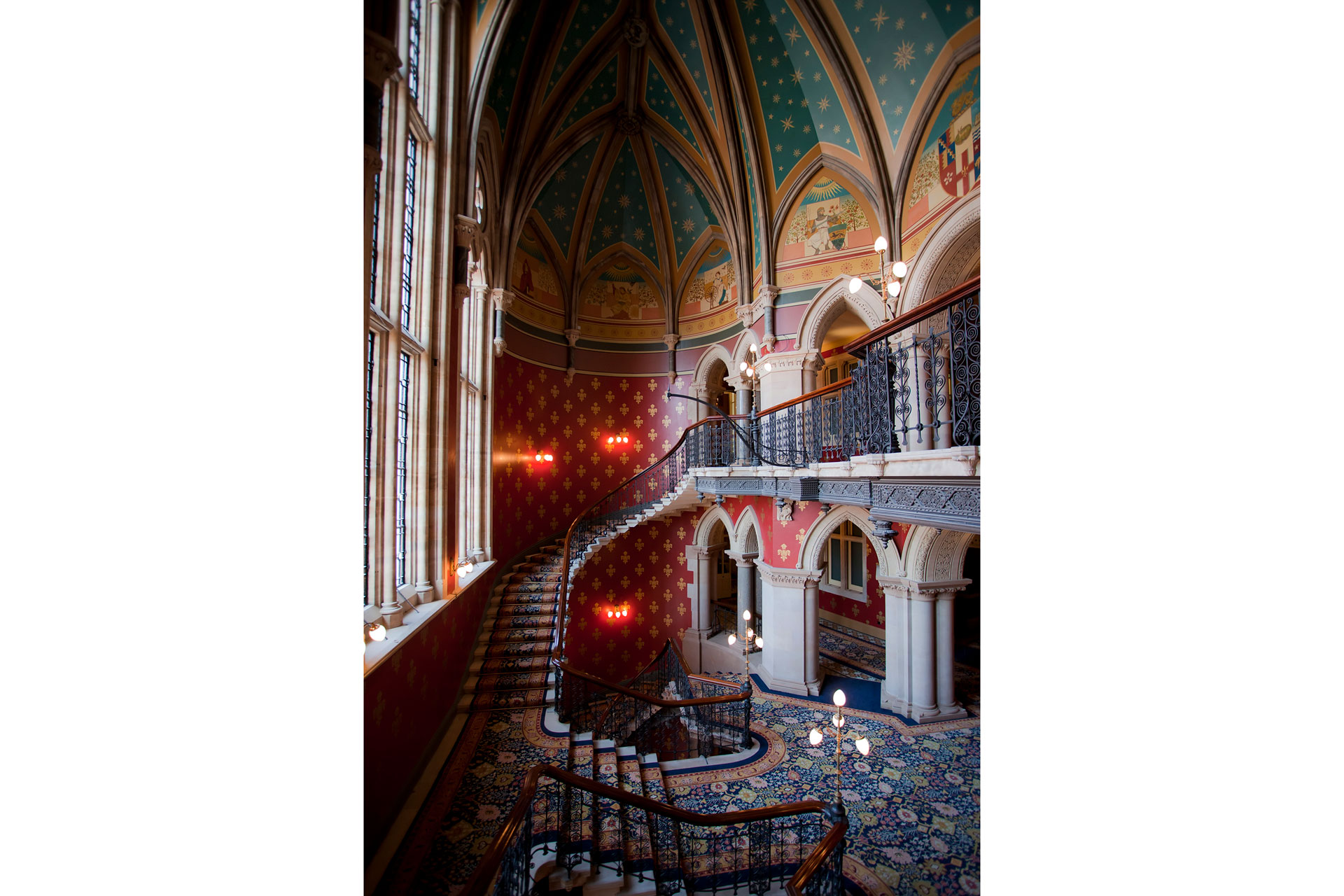 St Pancras Renaissance Hotel London staircase