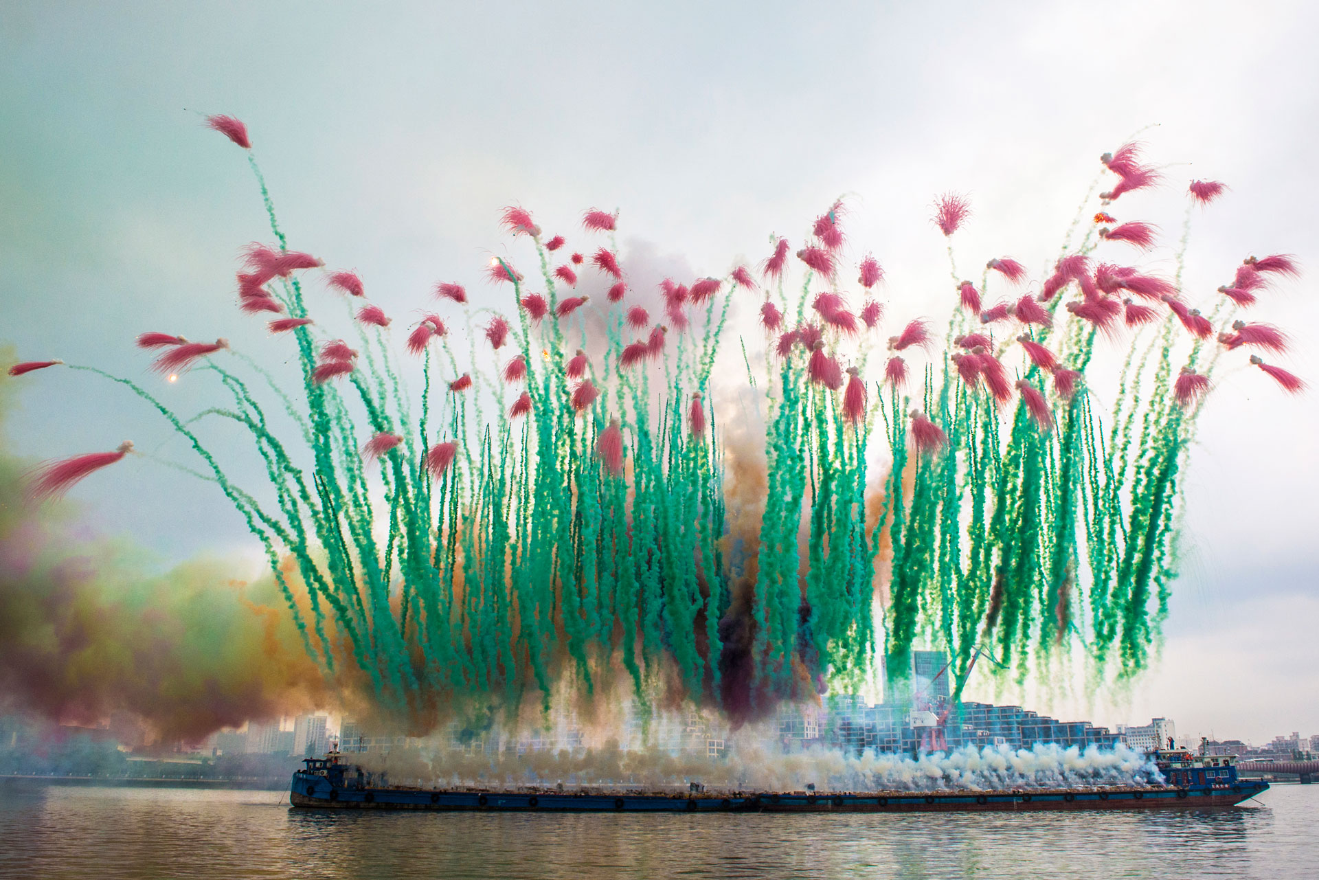 Sky Ladder: The Art of Cai Guo-Qiang