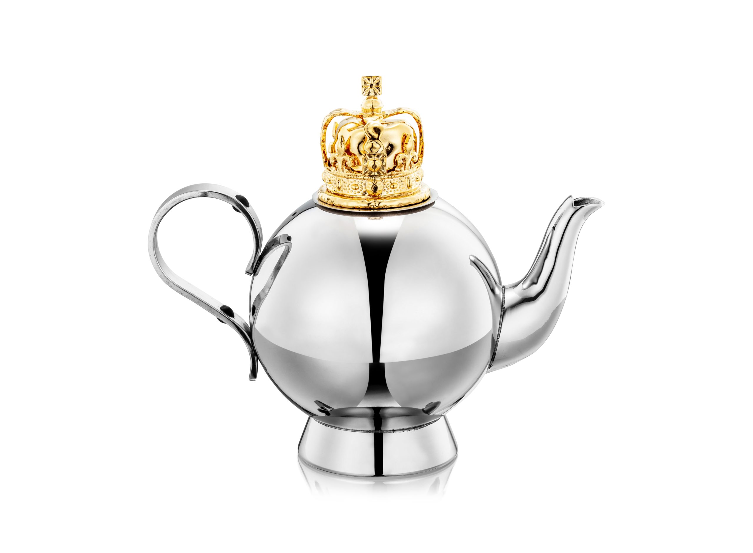 small queen's teapot