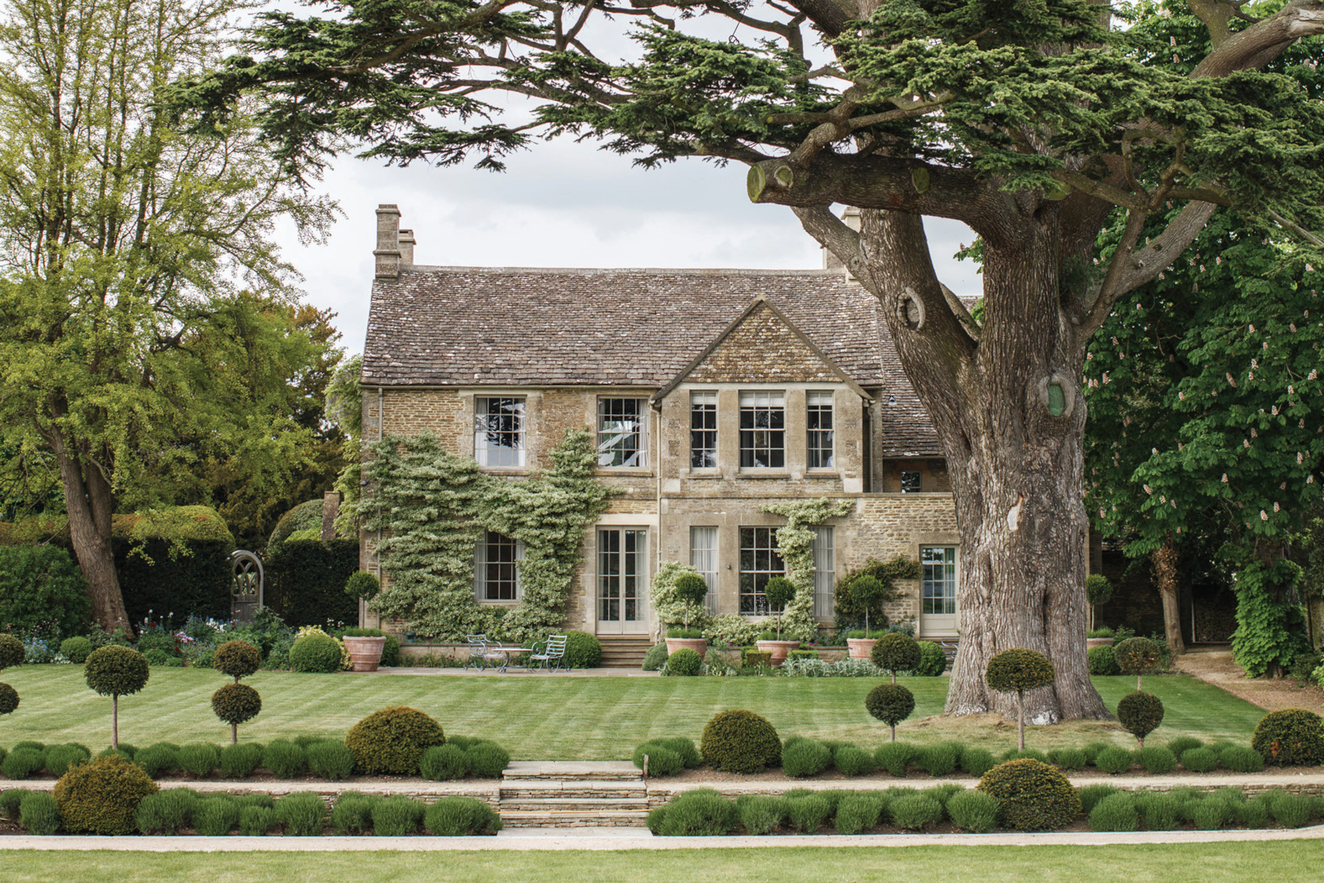 CLOSED: C&TH Launches the C&TH Great British & Irish Hotels x Polestar Sustainability Award