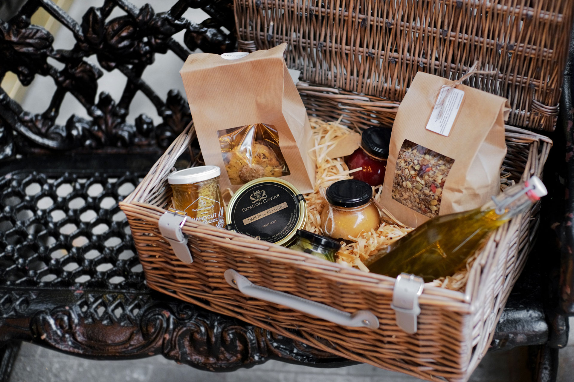 HIDEAWAY Hamper