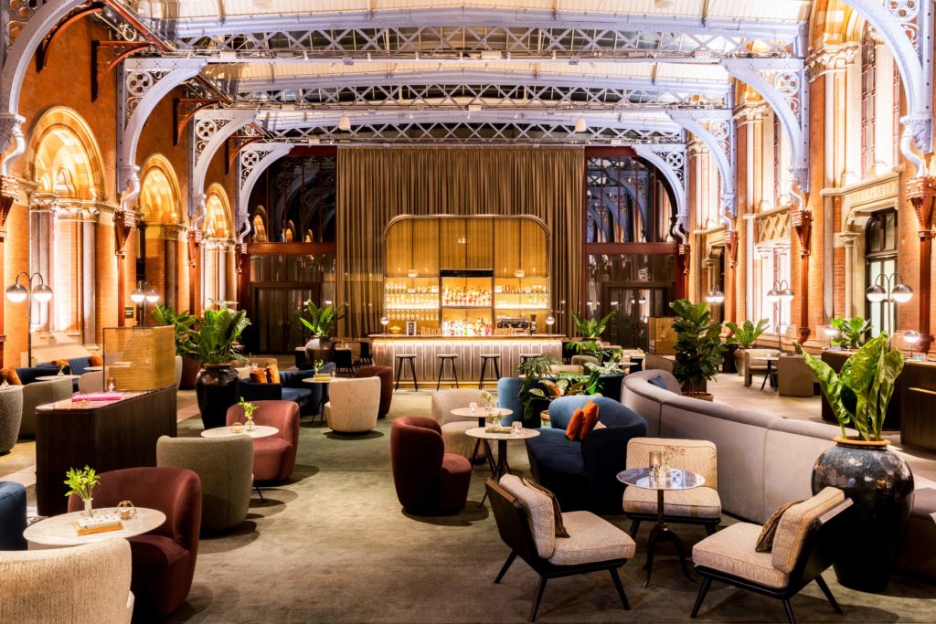 The Booking Office bar in St Pancras Renaissance Hotel