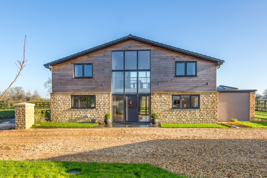 Dodington Lane, Chipping Sodbury, Bristol barn conversion property