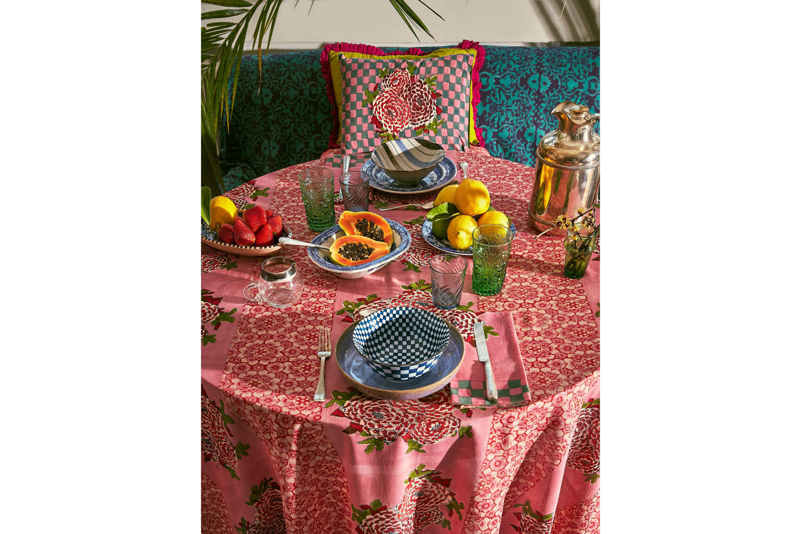 Lisa Corti pink tablescape