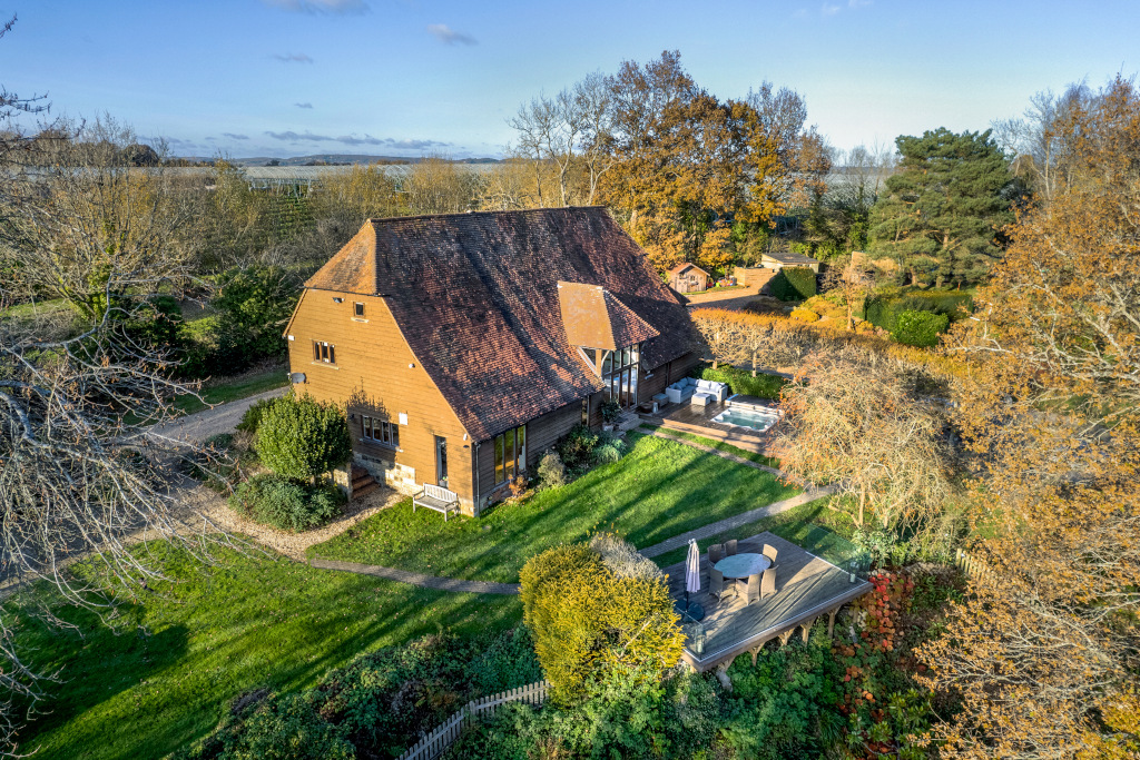 Howe Lane, Binfield, Berkshire barn conversion property