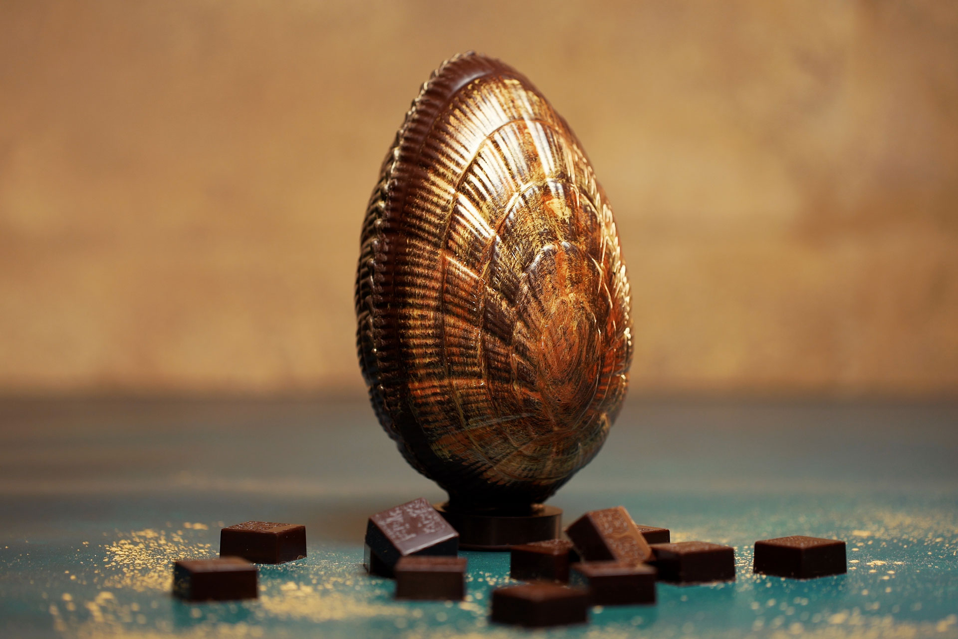 William Curley Extra Thick Easter Egg – Dark Chocolate Salted Maple Caramel