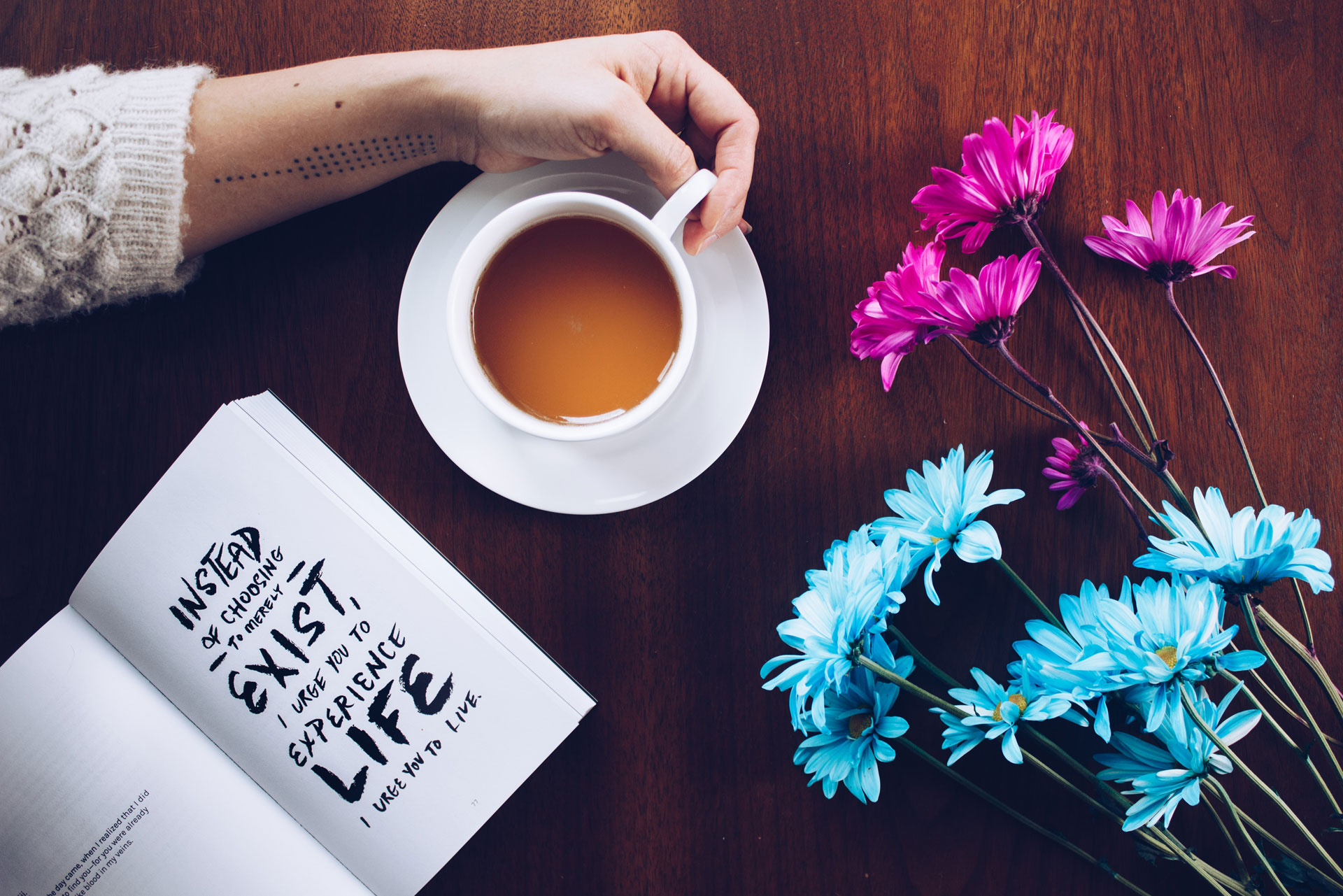 book and tea - unsplash