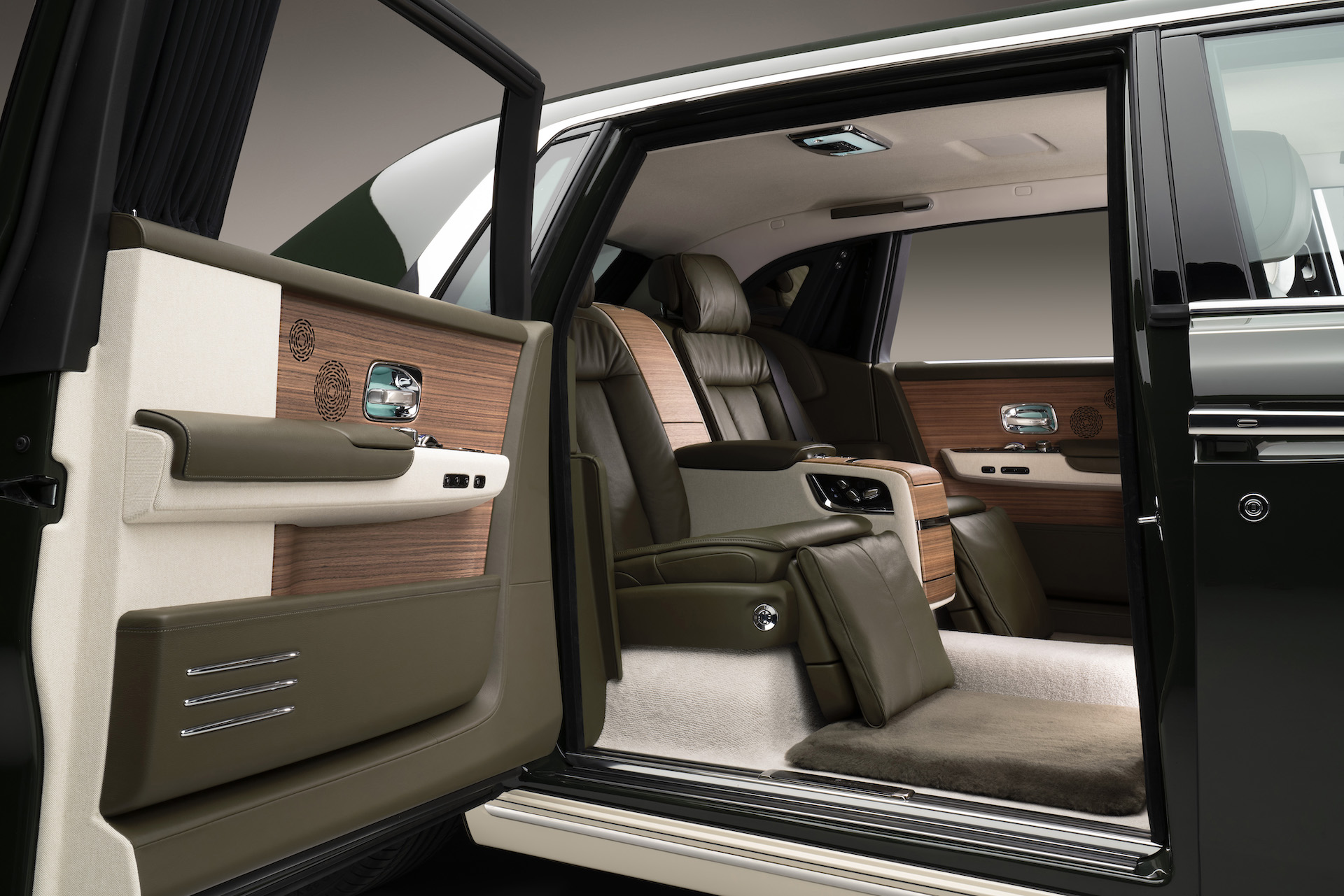 rolls-royce phantom oribe