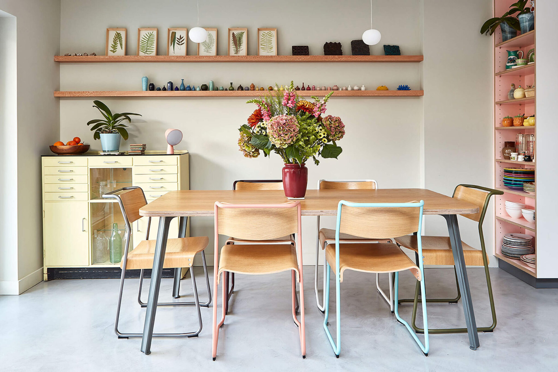 The Most Colourful Home Accounts To Follow Now