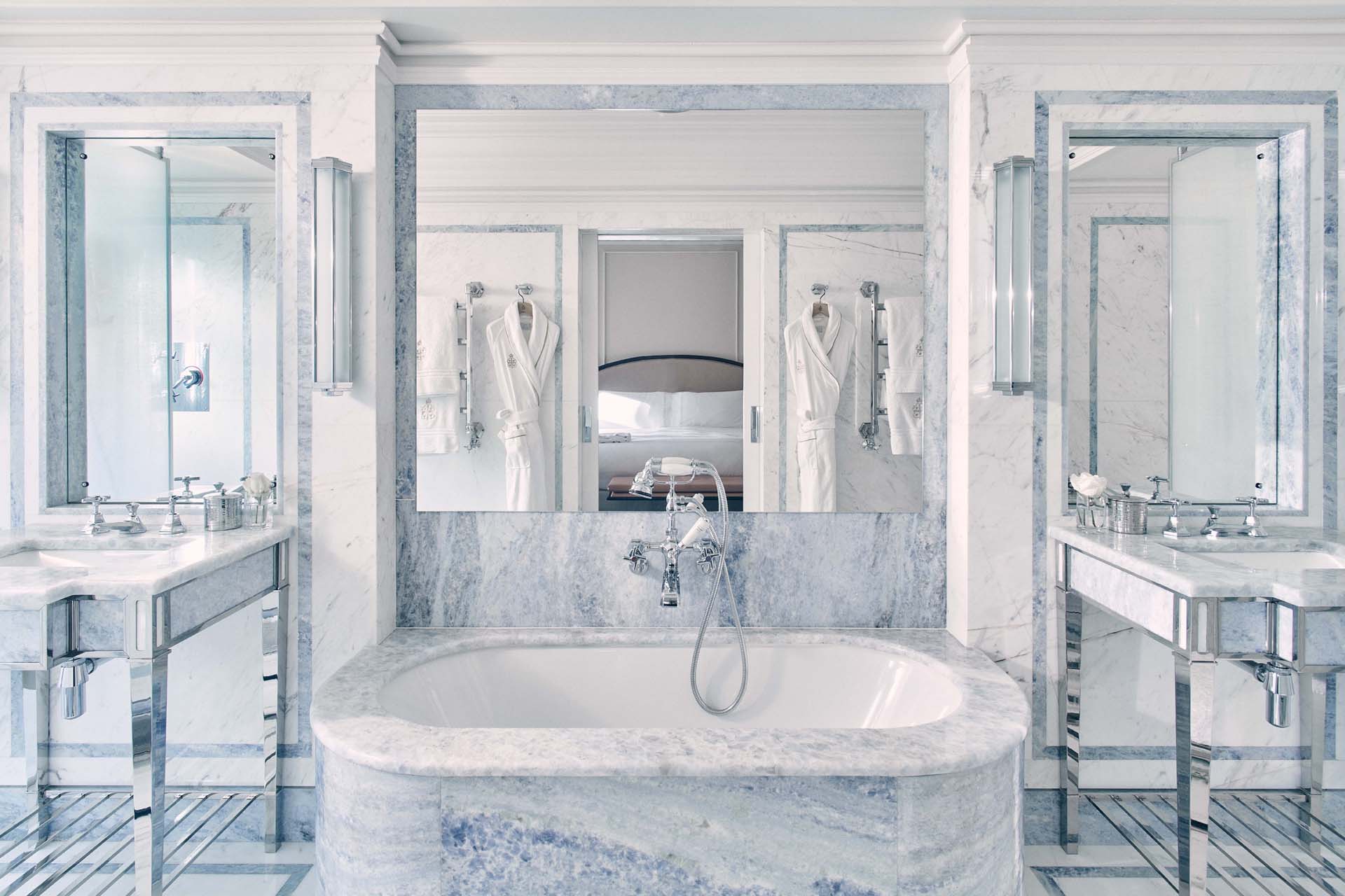 Claridge's bathroom